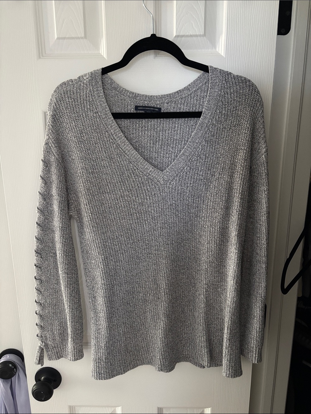 American Eagle Outfitters Light Gray V-Neck Knit Sweater